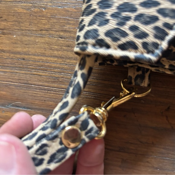 Bundle of 5 women’s purses - Picture 16 of 16